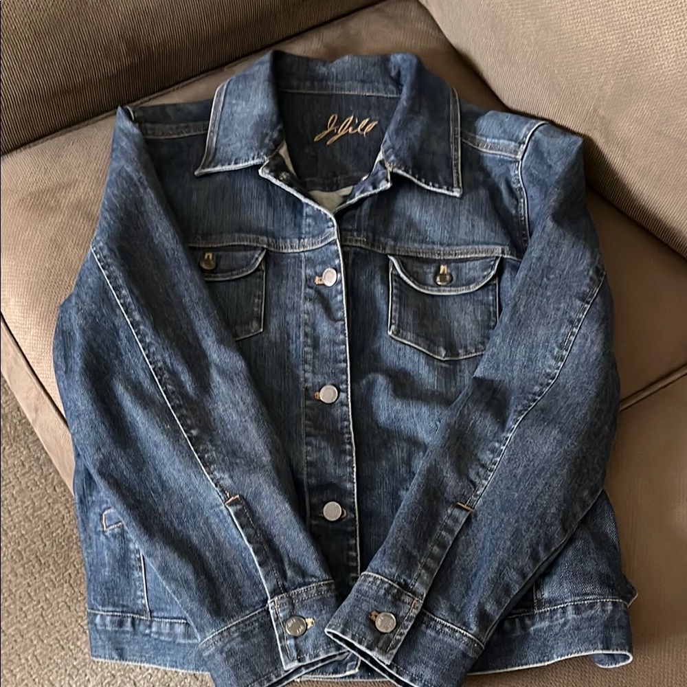 Very nice soft jean jacket. Gently worn.